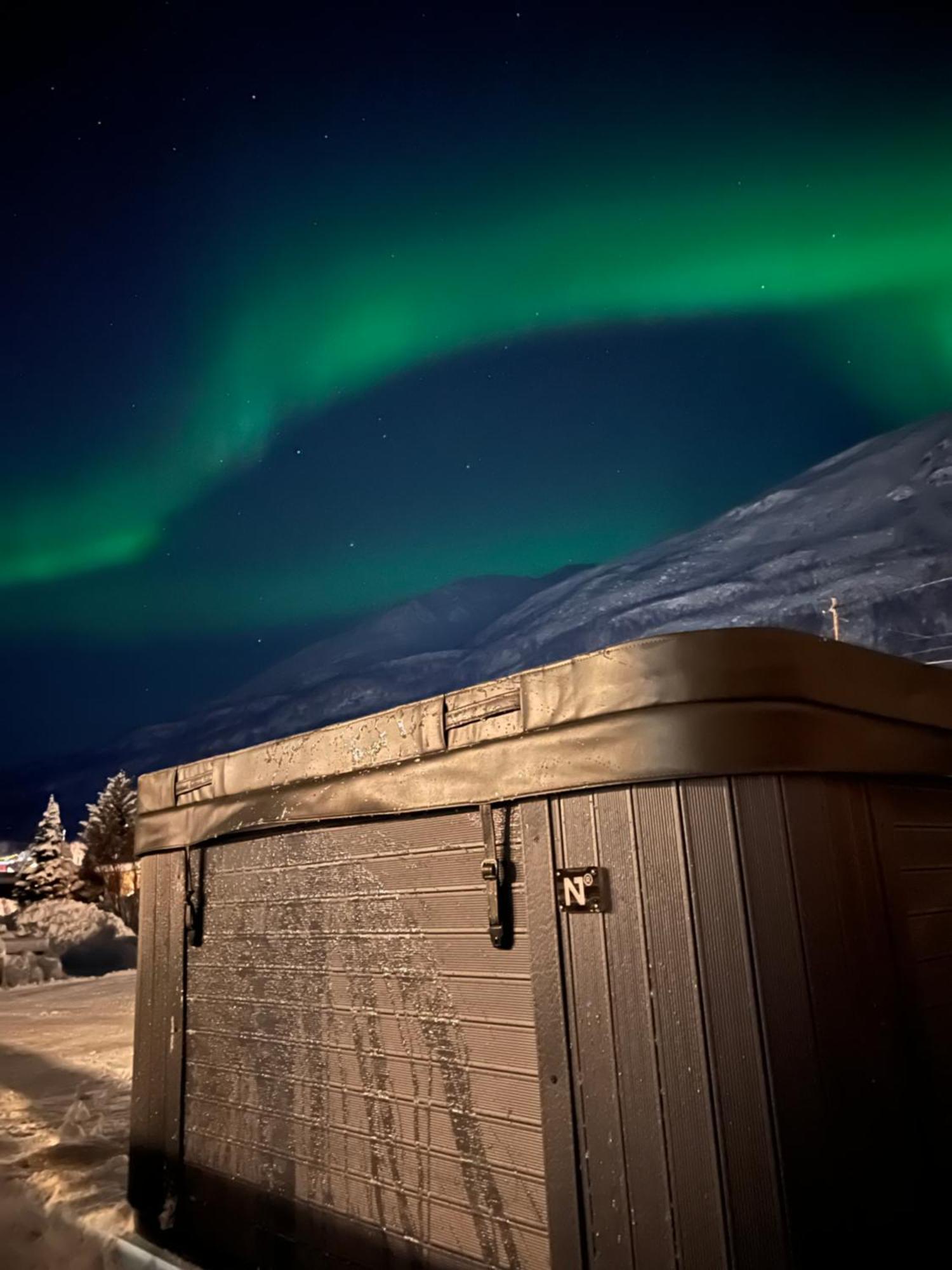 Alpan Apartments, Lyngenfjord Olderdalen 외부 사진