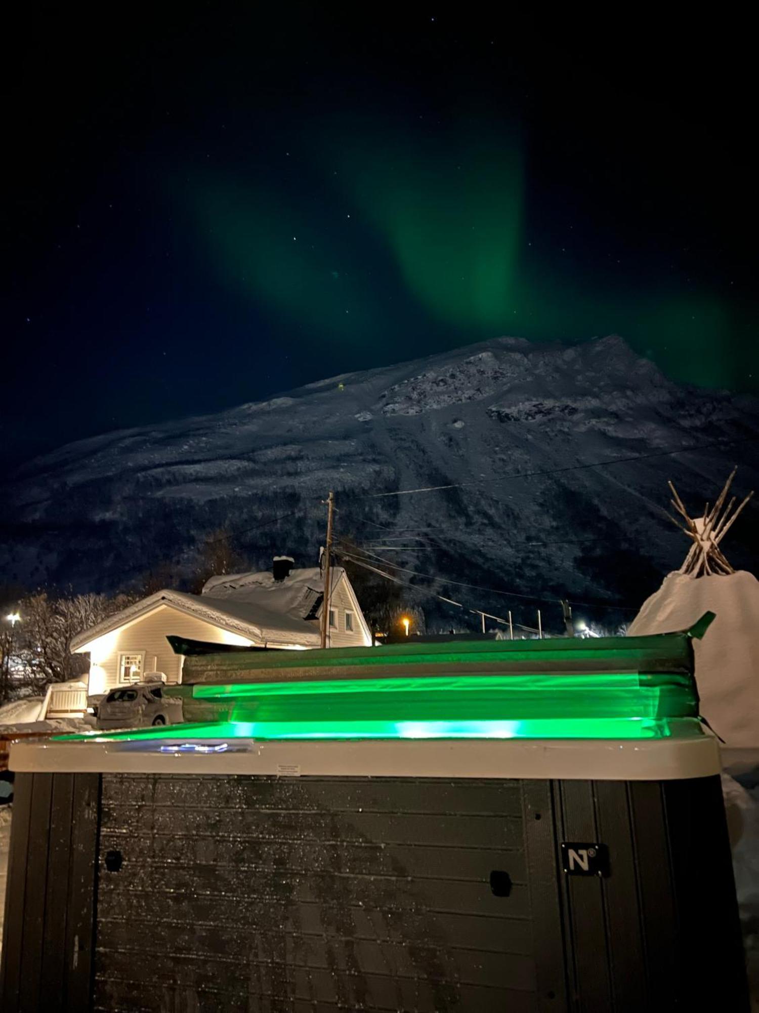 Alpan Apartments, Lyngenfjord Olderdalen 외부 사진